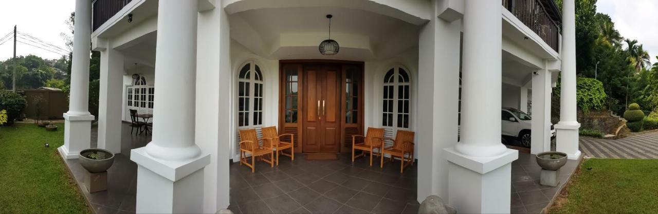 Samindra Villa Kandy Extérieur photo