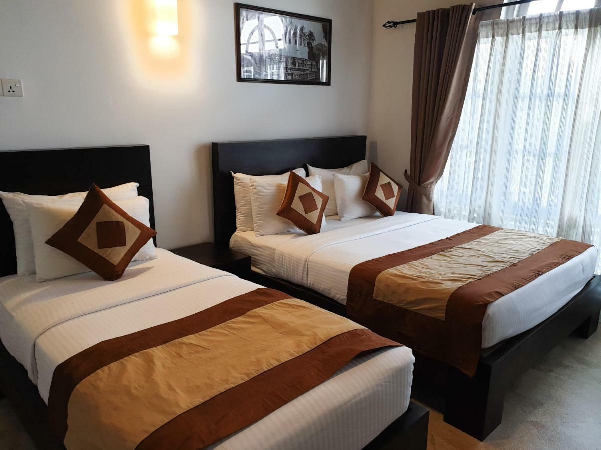 Samindra Villa Kandy Extérieur photo